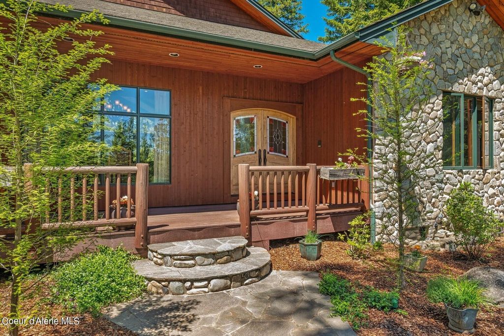 526 Roop Rd, Cocolalla, ID 83813 photo 4