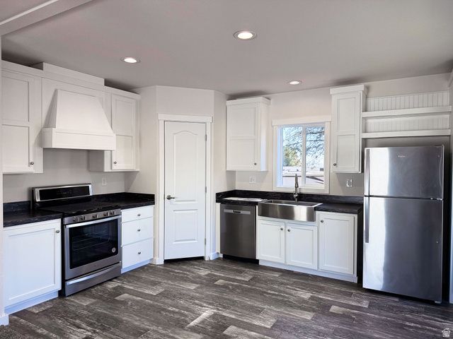 208 DARLINGTON WAY, Layton, UT 84041