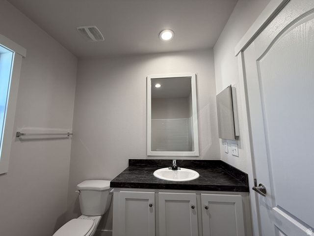 208 DARLINGTON WAY, Layton, UT 84041