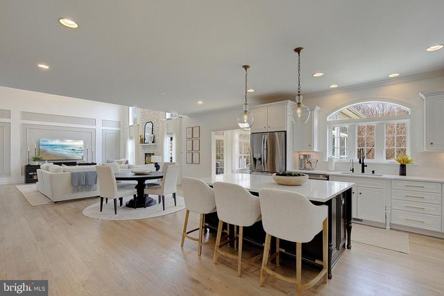 2079 TIMBERNECK DR, Owings, MD 20736