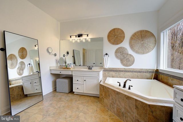 2079 TIMBERNECK DR, Owings, MD 20736