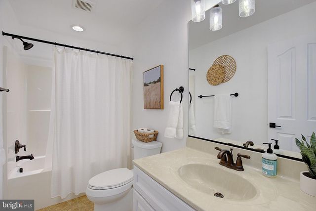 2079 TIMBERNECK DR, Owings, MD 20736