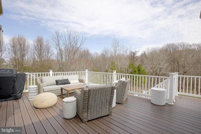 2079 TIMBERNECK DR, Owings, MD 20736