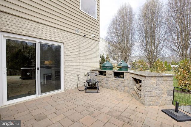 2079 TIMBERNECK DR, Owings, MD 20736