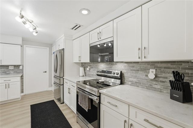 49 VALENCIA CIRCLE, Safety Harbor, FL 34695