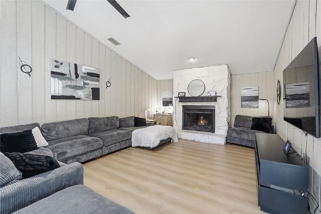 49 VALENCIA CIRCLE, Safety Harbor, FL 34695