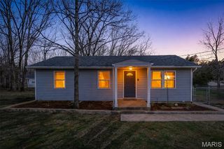 13552 E Sunrise Lake Drive, De Soto, MO 63020