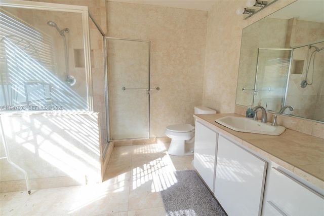 7674 NW 88th Ln, Tamarac, FL 33321