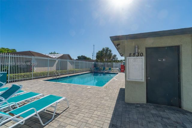 7674 NW 88th Ln, Tamarac, FL 33321