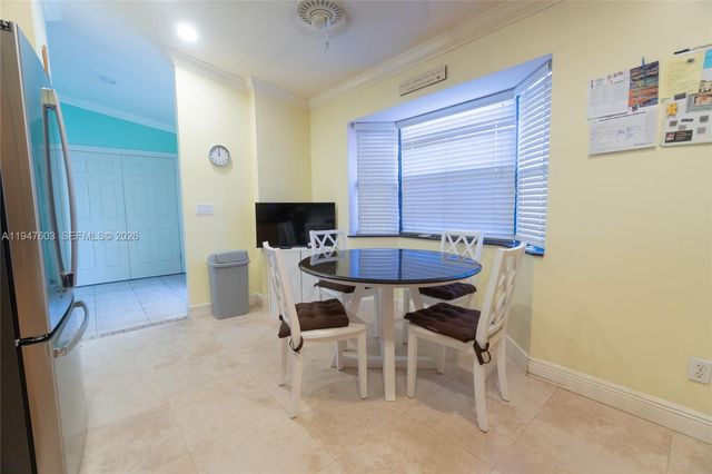 7674 NW 88th Ln, Tamarac, FL 33321