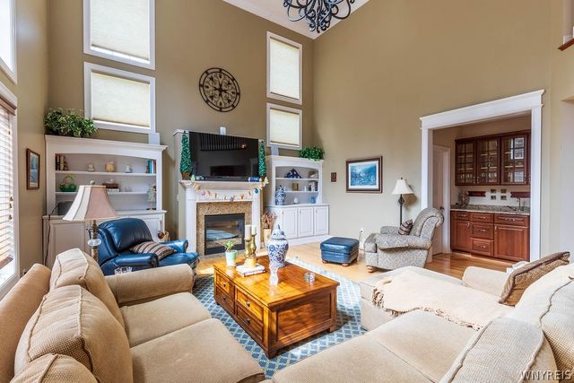 622 Paradise Road, Amherst, NY 14051