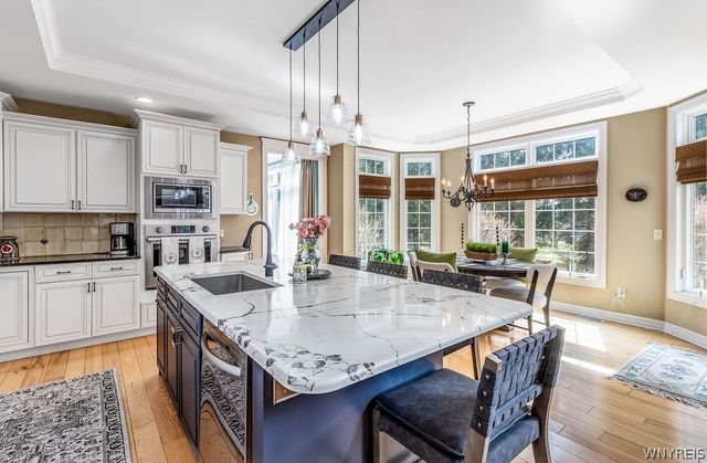 622 Paradise Road, Amherst, NY 14051