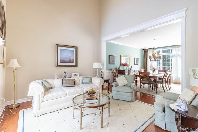 622 Paradise Road, Amherst, NY 14051