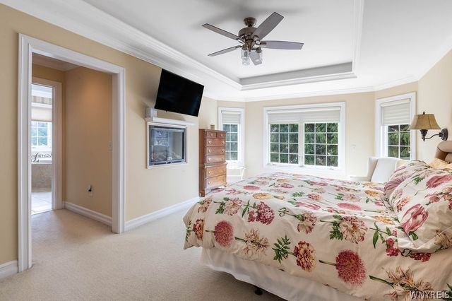 622 Paradise Road, Amherst, NY 14051