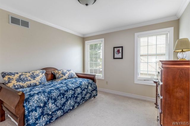 622 Paradise Road, Amherst, NY 14051