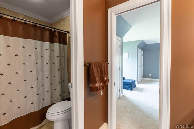 622 Paradise Road, Amherst, NY 14051