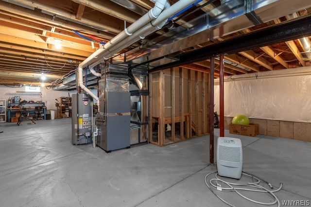 622 Paradise Road, Amherst, NY 14051