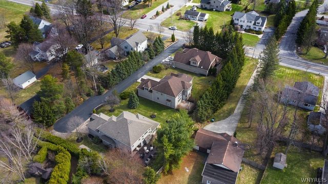 622 Paradise Road, Amherst, NY 14051