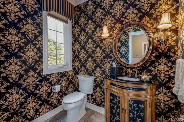 622 Paradise Road, Amherst, NY 14051