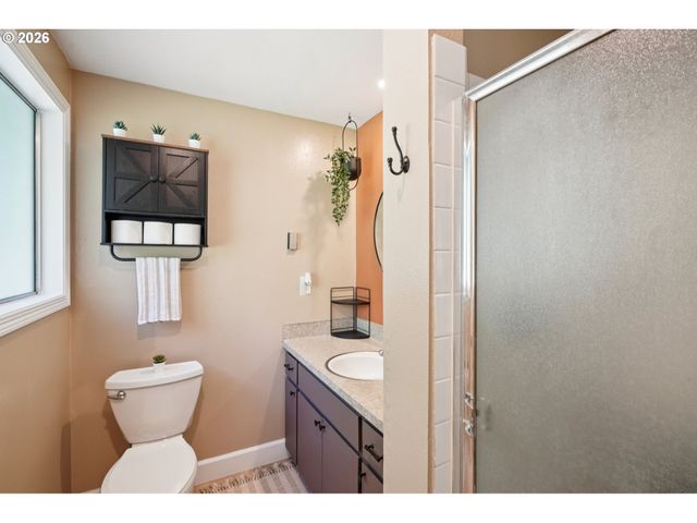 15404 Ne 41ST St, Vancouver, WA 98682