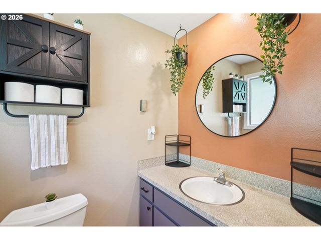 15404 Ne 41ST St, Vancouver, WA 98682