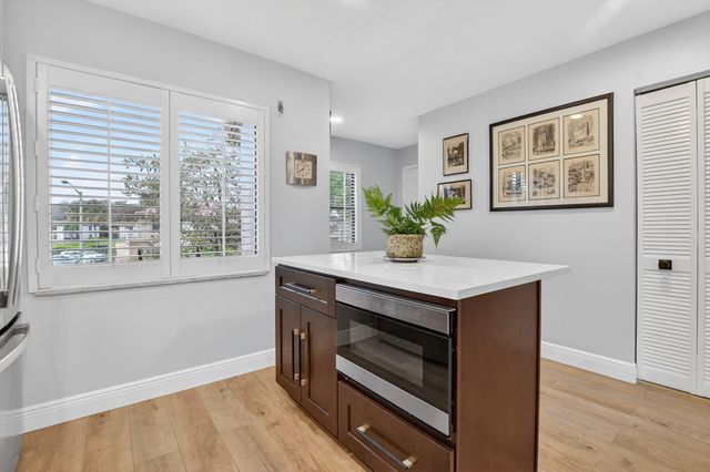 21650 Juego Circle 24j, Boca Raton, FL 33433