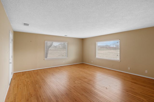 1957 S Westmoreland, Glenn Heights, TX 75154
