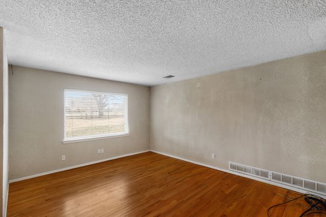 1957 S Westmoreland, Glenn Heights, TX 75154