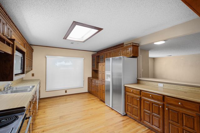 1957 S Westmoreland, Glenn Heights, TX 75154