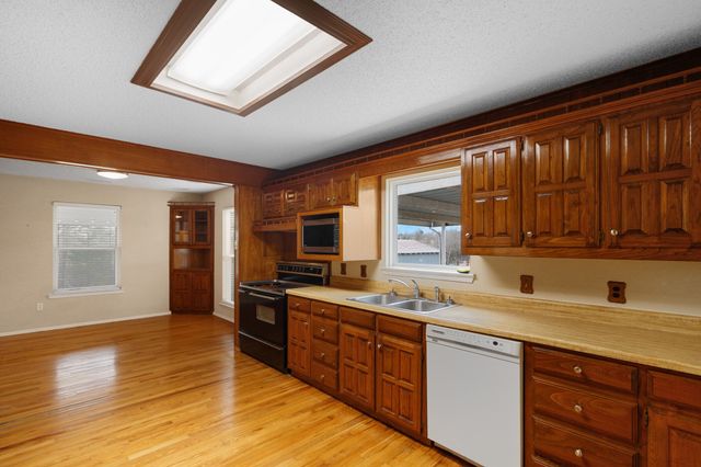 1957 S Westmoreland, Glenn Heights, TX 75154