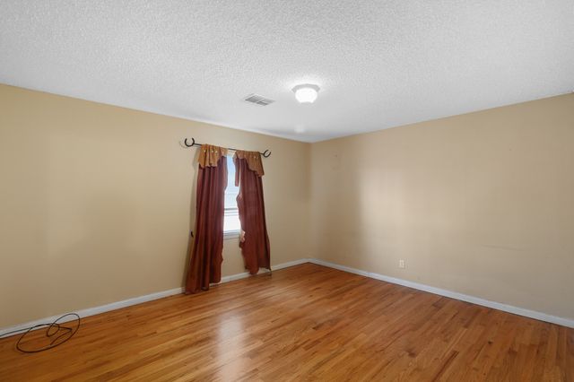 1957 S Westmoreland, Glenn Heights, TX 75154
