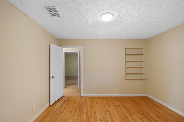 1957 S Westmoreland, Glenn Heights, TX 75154