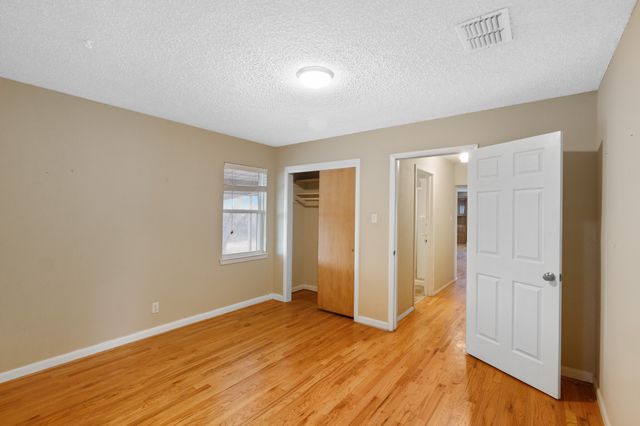 1957 S Westmoreland, Glenn Heights, TX 75154