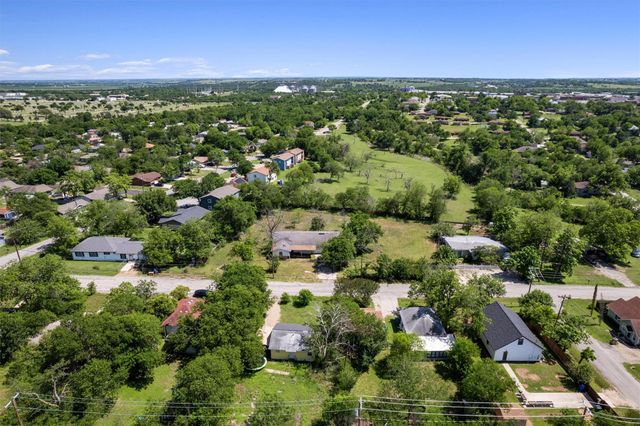 310 Old Thorndale RD, Taylor, TX 76574