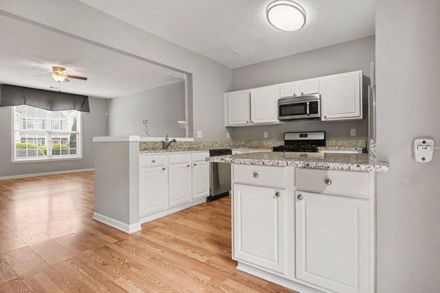 1732 Stanwood Drive NW, Kennesaw, GA 30152