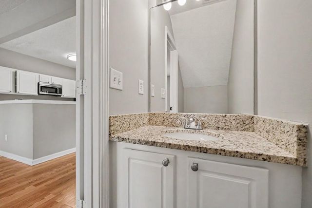 1732 Stanwood Drive NW, Kennesaw, GA 30152