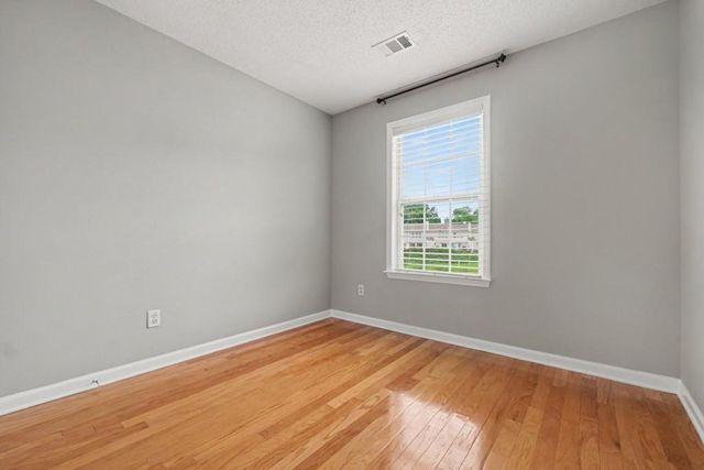 1732 Stanwood Drive NW, Kennesaw, GA 30152