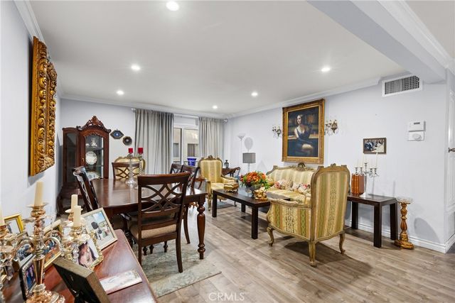 5460 White Oak Avenue D105, Encino, CA 91316