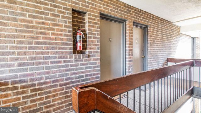 9900 Blundon Dr # 10-301, Silver Spring, MD 20902