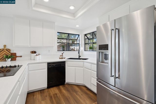 70 Exeter Ln, Pleasant Hill, CA 94523