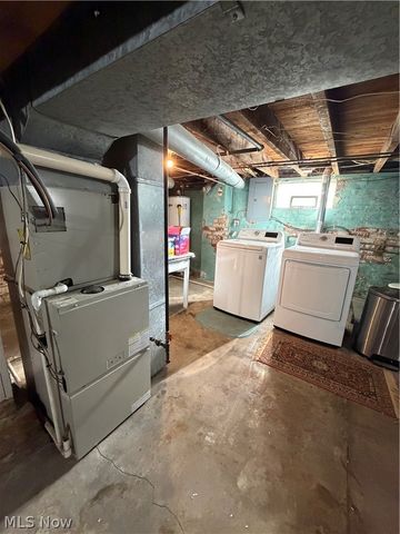 221 Oakwood Avenue, Marietta, OH 45750