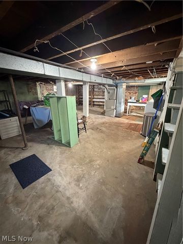 221 Oakwood Avenue, Marietta, OH 45750