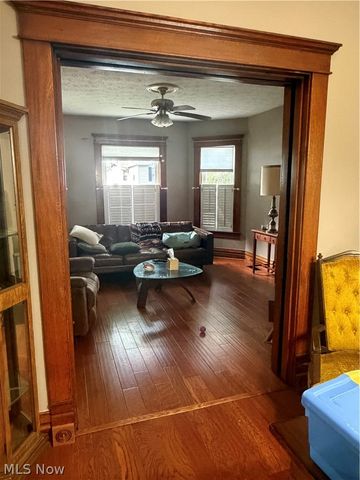 221 Oakwood Avenue, Marietta, OH 45750