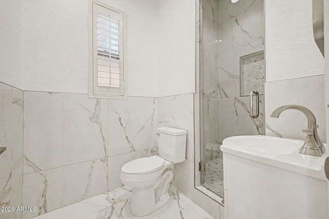 2009 W GLORIA Lane, Phoenix, AZ 85085