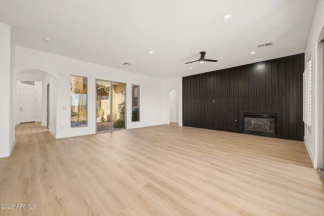 2009 W GLORIA Lane, Phoenix, AZ 85085