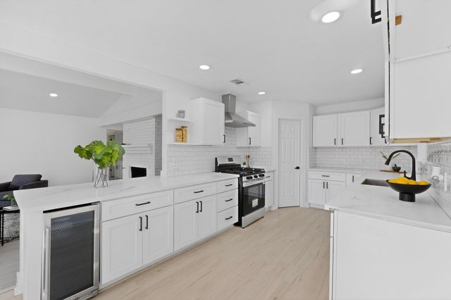 315 S Lake Vista, Highland Village, TX 75077