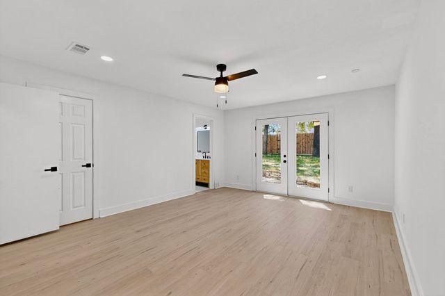 315 S Lake Vista, Highland Village, TX 75077