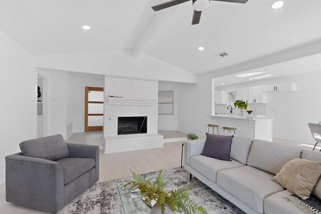 315 S Lake Vista, Highland Village, TX 75077