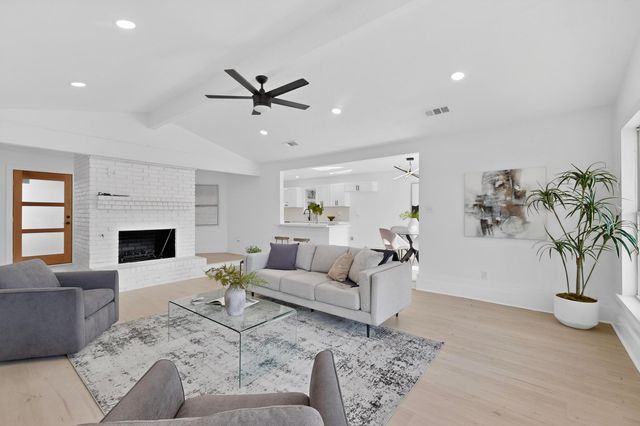 315 S Lake Vista, Highland Village, TX 75077