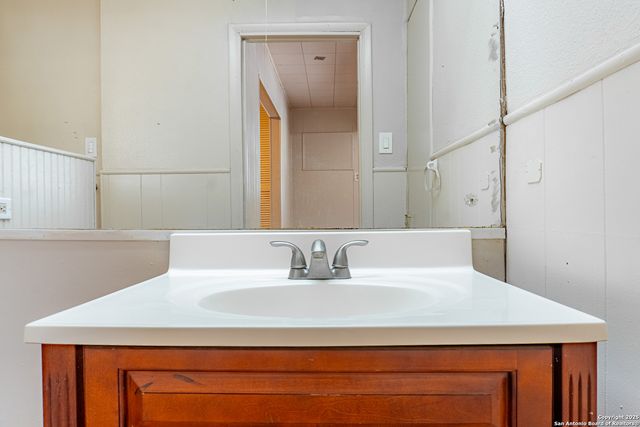 178 Howle, San Antonio, TX 78223